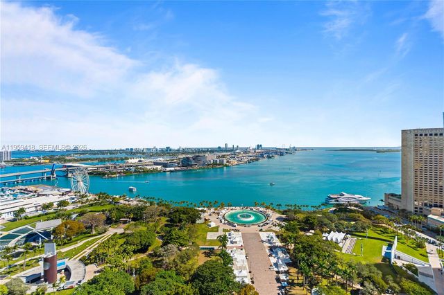 50 Biscayne Blvd 3010, Miami, FL 33132