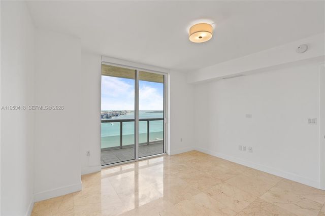 50 Biscayne Blvd 3010, Miami, FL 33132