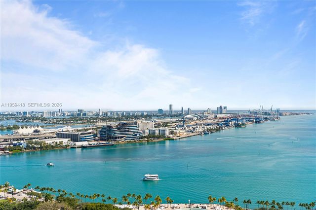 50 Biscayne Blvd 3010, Miami, FL 33132