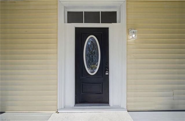 109 St James AVE, Suffolk, VA 23435