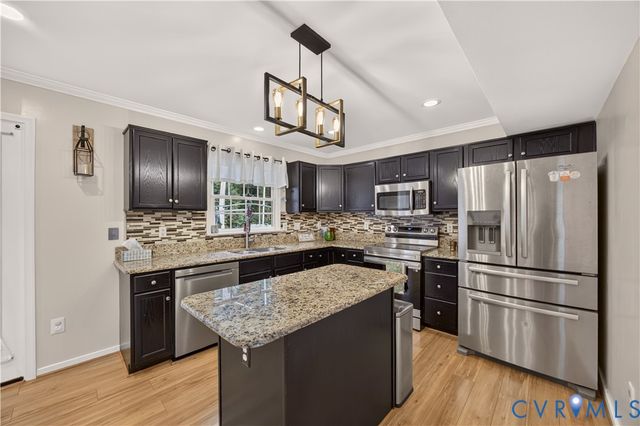 9516 Hungary Woods Dr, Henrico, VA 23060