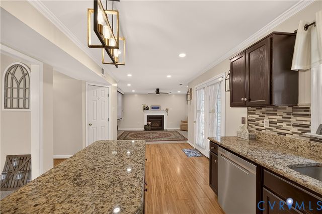 9516 Hungary Woods Dr, Henrico, VA 23060