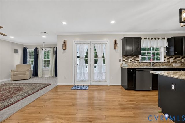 9516 Hungary Woods Dr, Henrico, VA 23060
