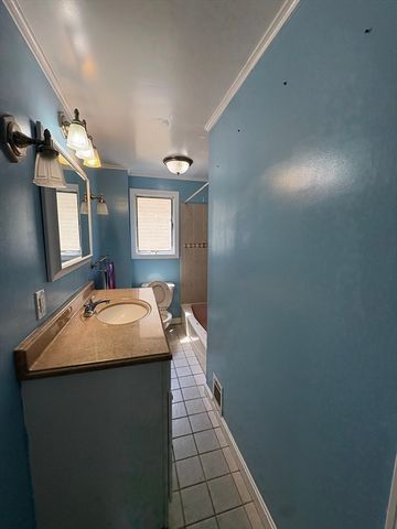 50-52 Allen Ave, Lynn, MA 01902