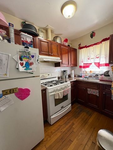 50-52 Allen Ave, Lynn, MA 01902