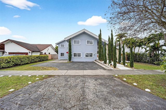 10720 SW 142nd Ave, Miami, FL 33186