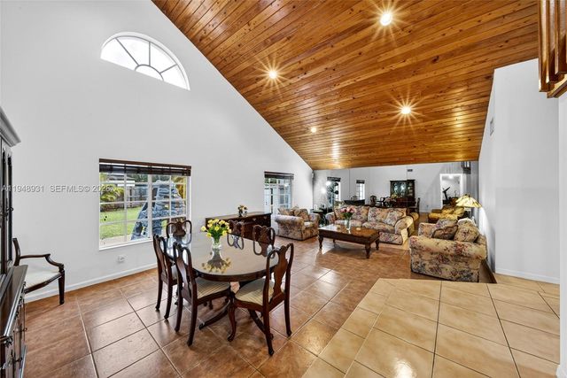 10720 SW 142nd Ave, Miami, FL 33186