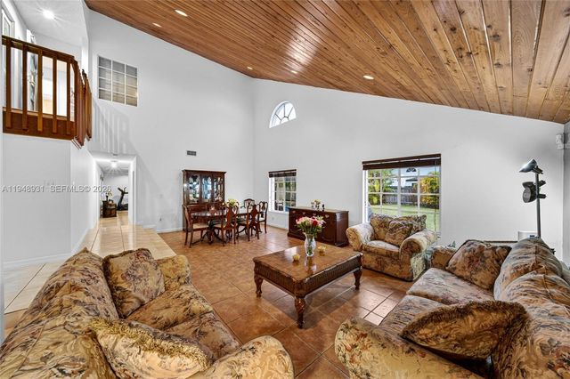 10720 SW 142nd Ave, Miami, FL 33186