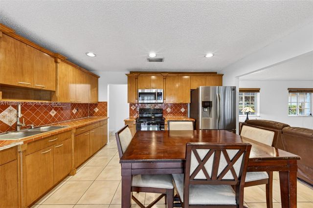 10720 SW 142nd Ave, Miami, FL 33186