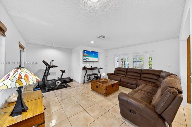 10720 SW 142nd Ave, Miami, FL 33186