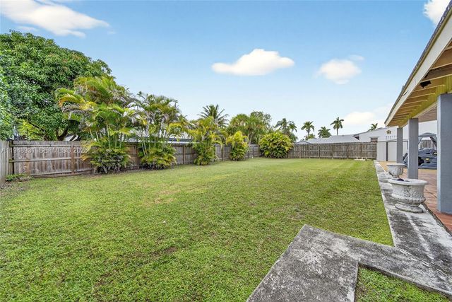 10720 SW 142nd Ave, Miami, FL 33186