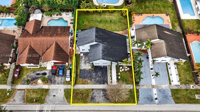 10720 SW 142nd Ave, Miami, FL 33186