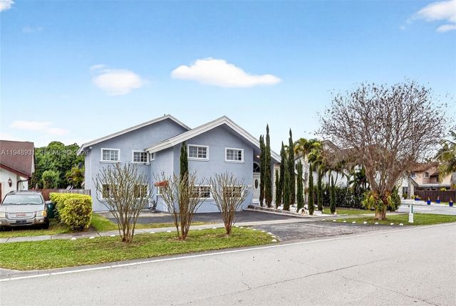 10720 SW 142nd Ave, Miami, FL 33186