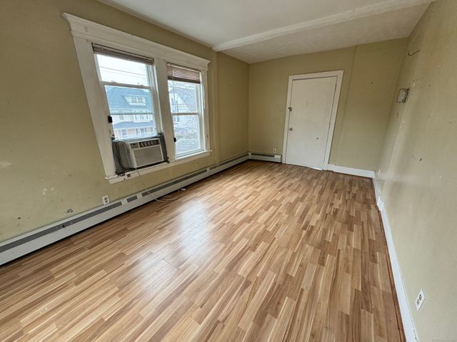 485 Laurel Avenue, Bridgeport, CT 06605