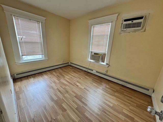 485 Laurel Avenue, Bridgeport, CT 06605