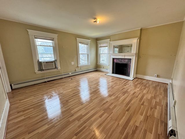 485 Laurel Avenue, Bridgeport, CT 06605
