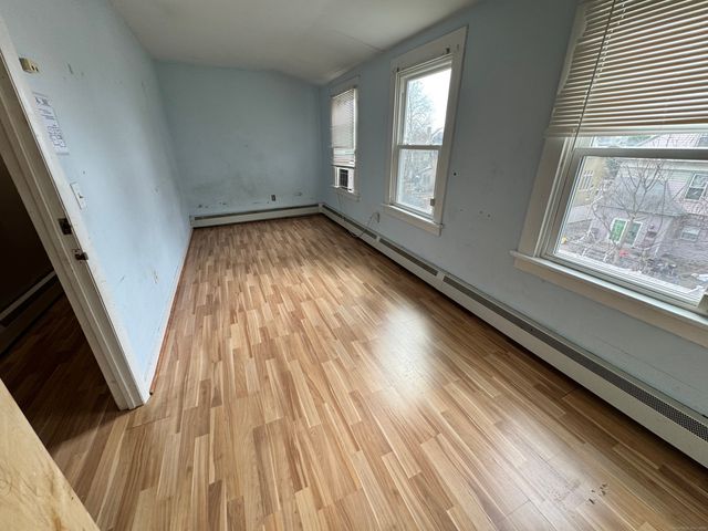 485 Laurel Avenue, Bridgeport, CT 06605