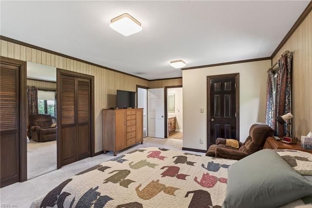 500 Moonefield DR, Smithfield, VA 23430