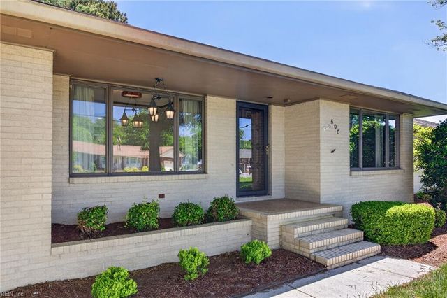 500 Moonefield DR, Smithfield, VA 23430