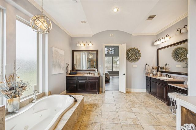 5835 Caspian Falls Lane, Fulshear, TX 77441