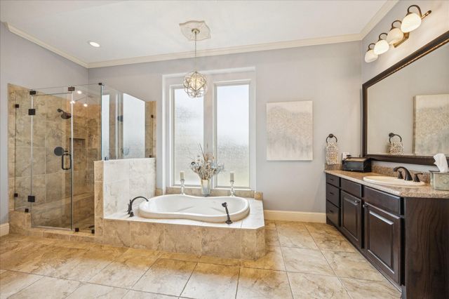 5835 Caspian Falls Lane, Fulshear, TX 77441