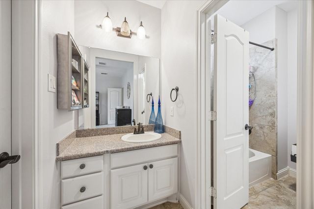 5835 Caspian Falls Lane, Fulshear, TX 77441