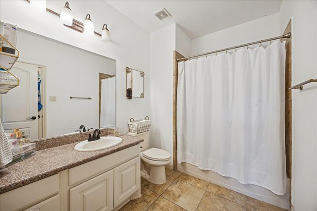 5835 Caspian Falls Lane, Fulshear, TX 77441