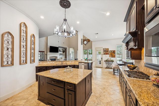 5835 Caspian Falls Lane, Fulshear, TX 77441