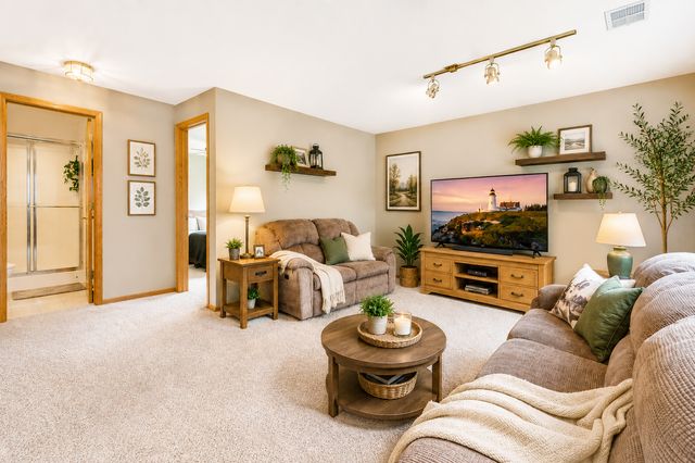 6141 145th Lane NW, Anoka, MN 55303