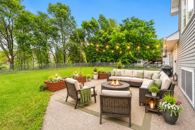 6141 145th Lane NW, Anoka, MN 55303