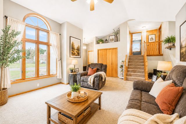 6141 145th Lane NW, Anoka, MN 55303
