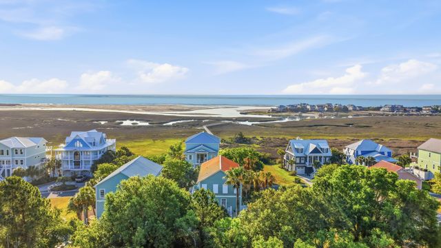 152 Grackle Ln., Pawleys Island, SC 29585