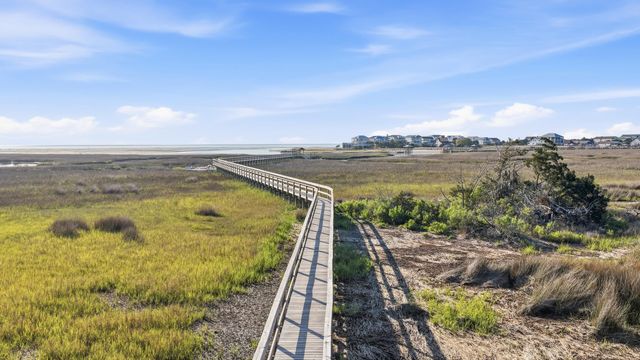 152 Grackle Ln., Pawleys Island, SC 29585