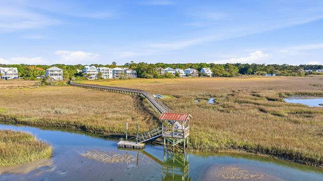 152 Grackle Ln., Pawleys Island, SC 29585