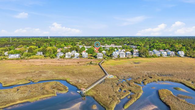 152 Grackle Ln., Pawleys Island, SC 29585