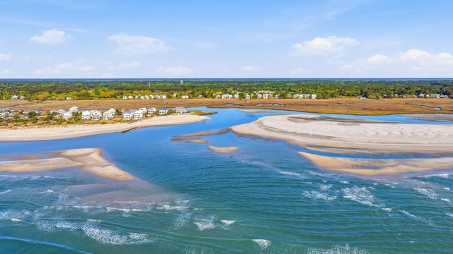 152 Grackle Ln., Pawleys Island, SC 29585