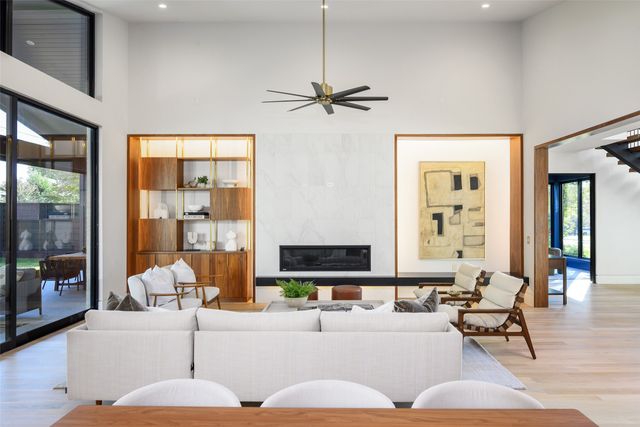 10142 Coppedge Lane, Dallas, TX 75229
