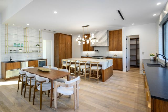 10142 Coppedge Lane, Dallas, TX 75229