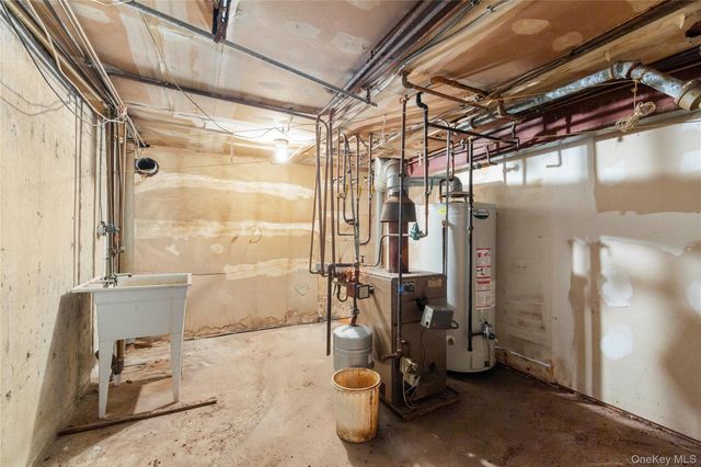 71-34 Kissena Boulevard, Flushing, NY 11367