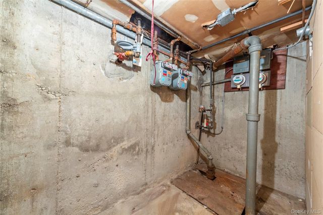 71-34 Kissena Boulevard, Flushing, NY 11367