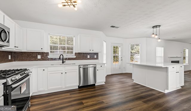 18 Belmont Park Lane, Newnan, GA 30263