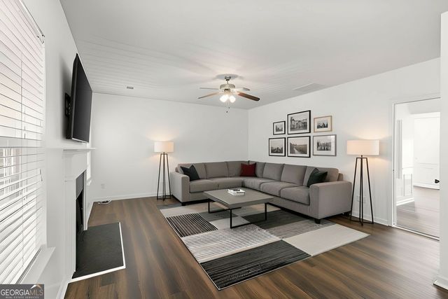 18 Belmont Park Lane, Newnan, GA 30263