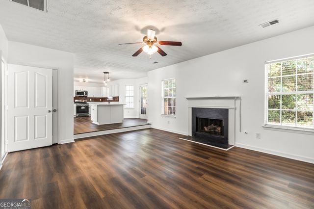 18 Belmont Park Lane, Newnan, GA 30263