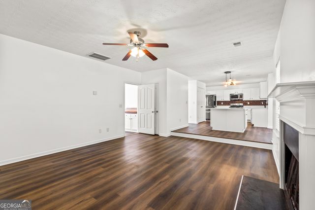 18 Belmont Park Lane, Newnan, GA 30263