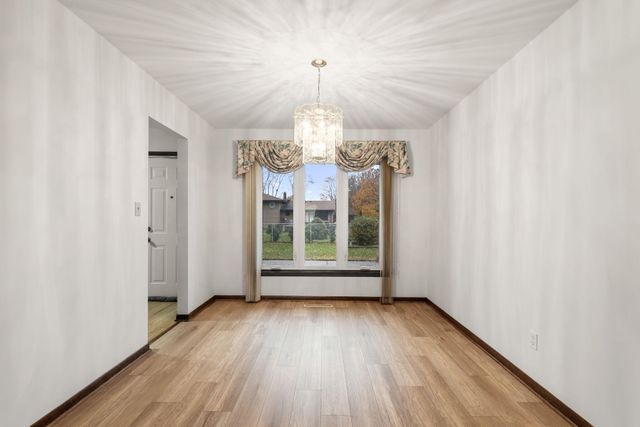 8778 Madison Avenue, Munster, IN 46321