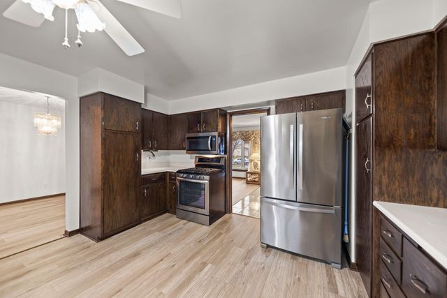 8778 Madison Avenue, Munster, IN 46321