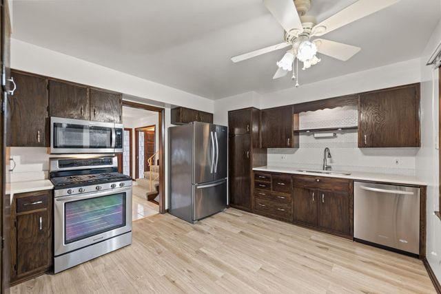 8778 Madison Avenue, Munster, IN 46321