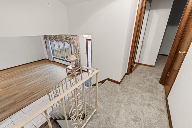 8778 Madison Avenue, Munster, IN 46321