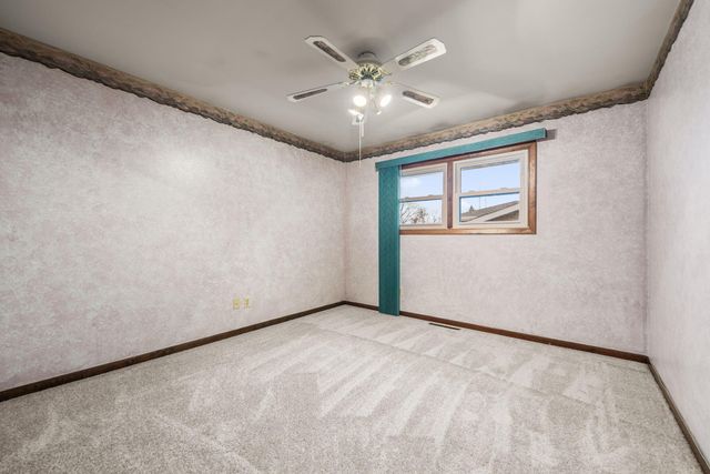 8778 Madison Avenue, Munster, IN 46321