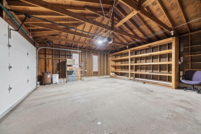 8778 Madison Avenue, Munster, IN 46321